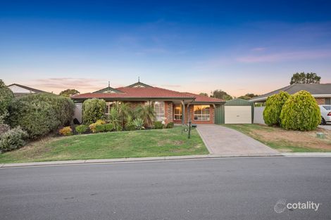 Property photo of 92 Mawson Circuit Woodcroft SA 5162