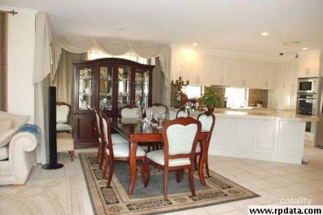 Property photo of 26 Tranquility Circuit Helensvale QLD 4212