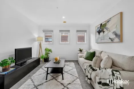 Property photo of 23 Perlette Drive Point Cook VIC 3030
