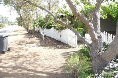 21 Meares St, York, WA 6302