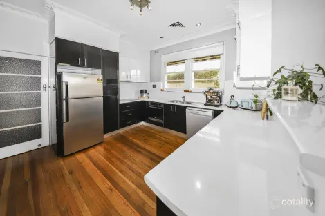 Property photo of 4 Robertson Street Tumut NSW 2720