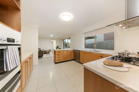 Property photo of 3 Matheson Court Berwick VIC 3806