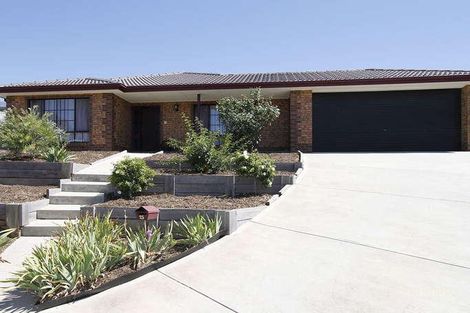 15 Garland Rd, Noarlunga Downs, SA 5168