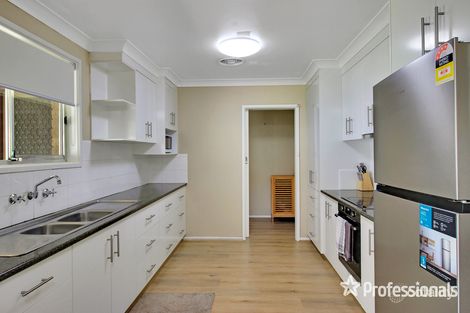 Property photo of 11 Willow Street Kooringal NSW 2650