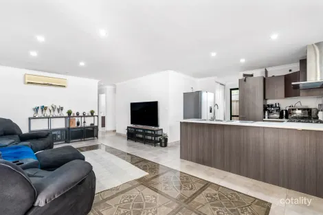 Property photo of 8A Yeaman Court Koondoola WA 6064