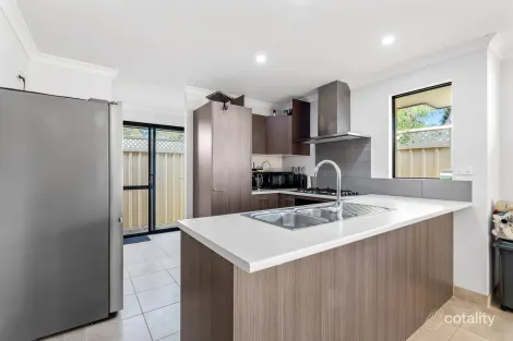 Property photo of 8A Yeaman Court Koondoola WA 6064