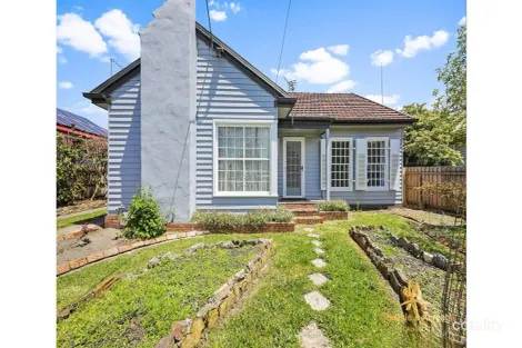 10 Eden St, Moe, VIC 3825