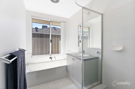 Property photo of 8 Belgravia Place Canning Vale WA 6155