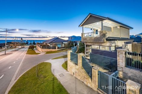 Property photo of 82 Jindalee Boulevard Jindalee WA 6036