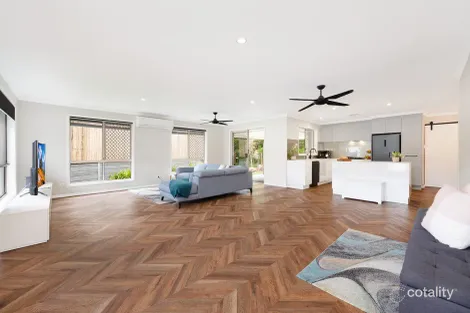 Property photo of 22 Chevrotain Place Chermside West QLD 4032