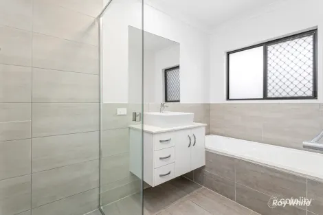 Property photo of 20 New Haven Way Parkhurst QLD 4702