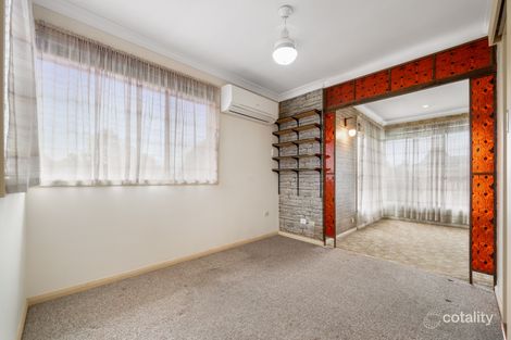 Property photo of 21 First Avenue Macquarie Fields NSW 2564