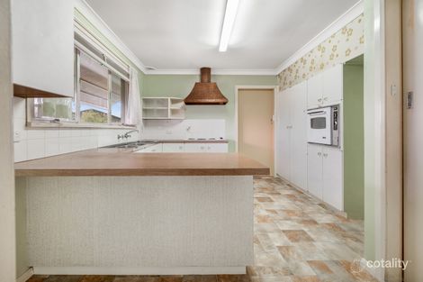 Property photo of 21 First Avenue Macquarie Fields NSW 2564