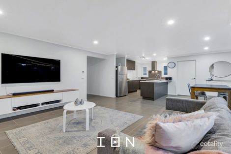 Property photo of 18 Hermes Avenue Cranbourne West VIC 3977