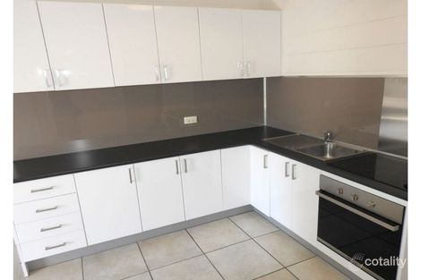 4/398 Walker St, Townsville City, QLD 4810