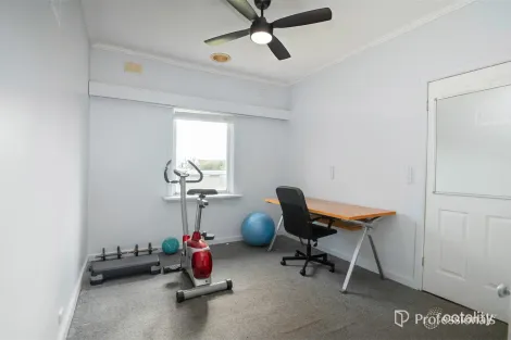 Property photo of 11 Carroll Street Woori Yallock VIC 3139