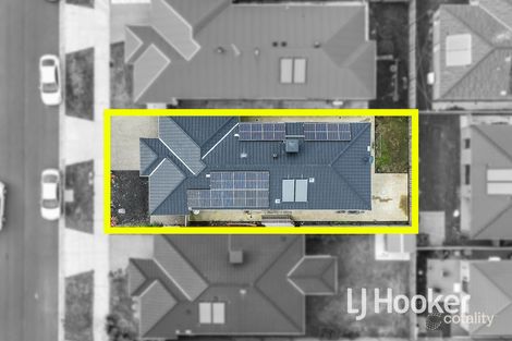 Property photo of 16 Flanker Way Clyde VIC 3978