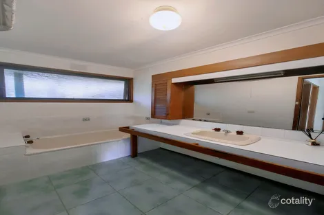 Property photo of 38 Cootamundra Drive Wheelers Hill VIC 3150