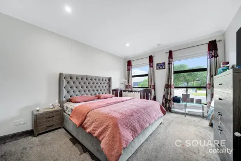 Property photo of 27 Thornaby Drive Mickleham VIC 3064