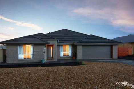 13 Miranda Pl, Seaford Meadows, SA 5169