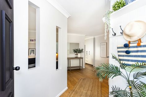 Property photo of 10 Parklake Drive Mudgeeraba QLD 4213