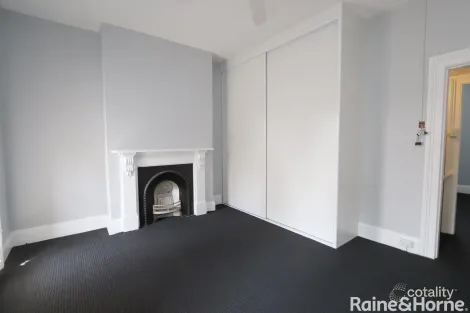 Property photo of 33 Havannah Street Bathurst NSW 2795