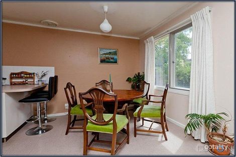 Property photo of 33 Devonport Street Lyons ACT 2606