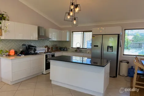 Property photo of 49 Pedelty Lane Dundowran QLD 4655