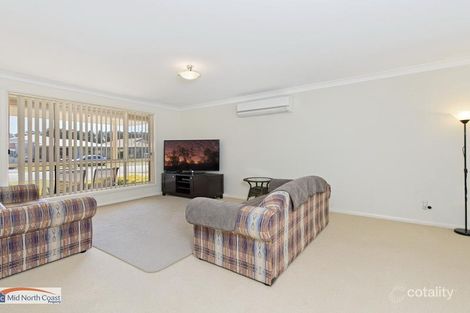 Property photo of 70 Abel Tasman Drive Lake Cathie NSW 2445