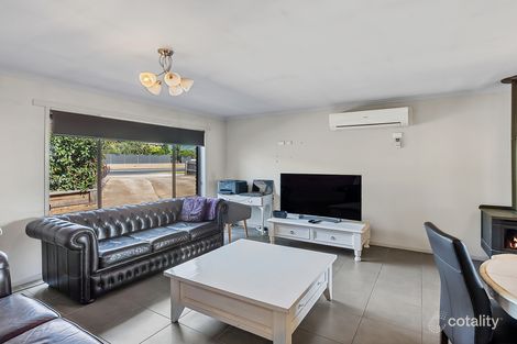 Property photo of 60 Halletts Way Bacchus Marsh VIC 3340