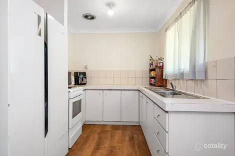 Property photo of 1/9 Boxhall Retreat Boulder WA 6432