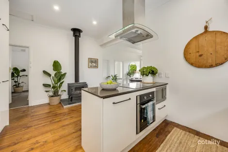 Property photo of 7 Elborough Avenue Uraidla SA 5142