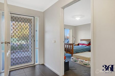 Property photo of 33 Garden View Drive Tarneit VIC 3029