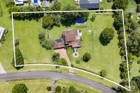 Property photo of 4 Yanderra Road Tapitallee NSW 2540