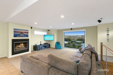 Property photo of 35 Springbank Circuit Torquay VIC 3228