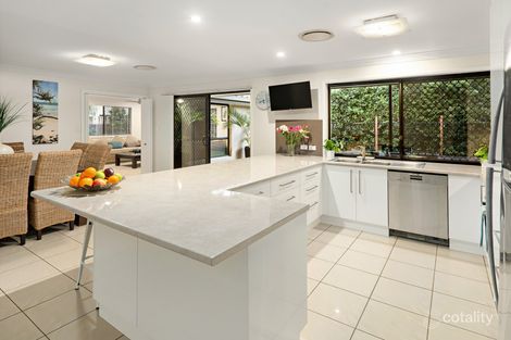 Property photo of 17 Montclare Court Cashmere QLD 4500