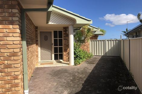 2/27 Westringia Pl, Yamba, NSW 2464