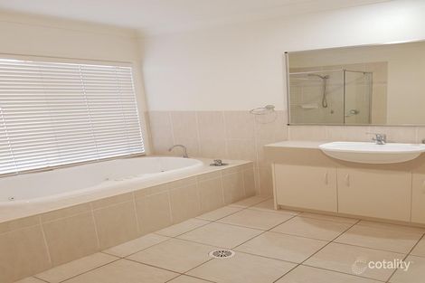 Property photo of 5 Molineaux Avenue Shell Cove NSW 2529