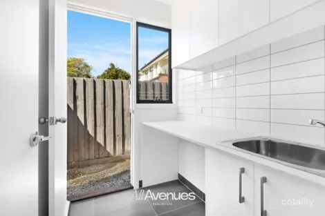 Property photo of 18E Scott Street Cranbourne VIC 3977