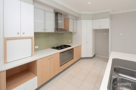 Property photo of 17 Spring Water Crescent Cranbourne VIC 3977