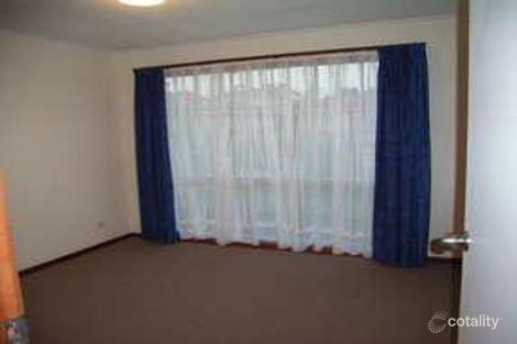 Property photo of 95 Thomas Mitchell Drive Endeavour Hills VIC 3802
