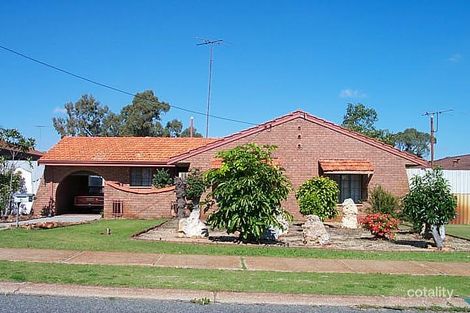 28 Napier Rd, Marangaroo, WA 6064