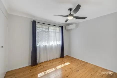 Property photo of 16 Cossart Street Centenary Heights QLD 4350