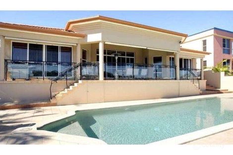 Property photo of 17 Sir Bruce Small Boulevard Benowa QLD 4217