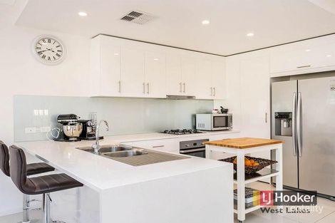 15 Leven Ave, Seaton, SA 5023