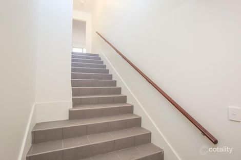 Property photo of 4/120 Ravenswood Drive Nollamara WA 6061