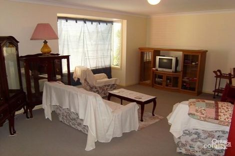 Property photo of 4 Peewee Close Cameron Park NSW 2285