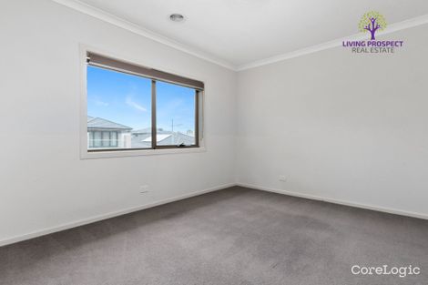 Property photo of 45 Monterey Bay Drive Point Cook VIC 3030