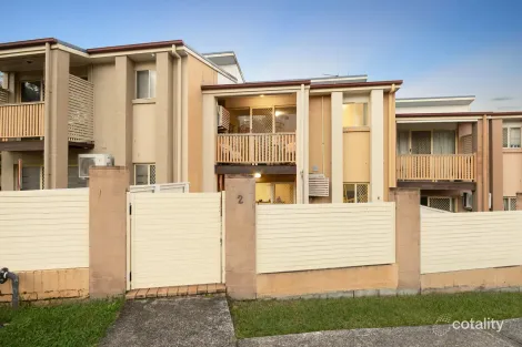 Property photo of 2/22 High Street Forest Lake QLD 4078