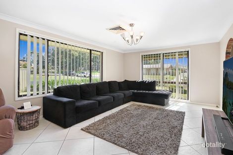 Property photo of 10 Gissing Street Wetherill Park NSW 2164